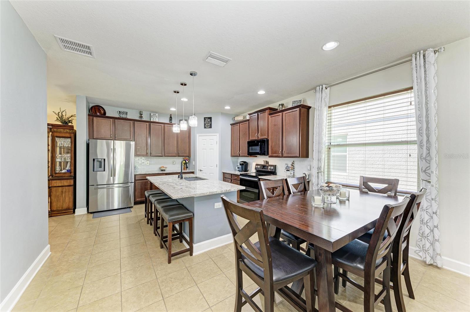 8243 NANDINA DR, SARASOTA, FL, 34240