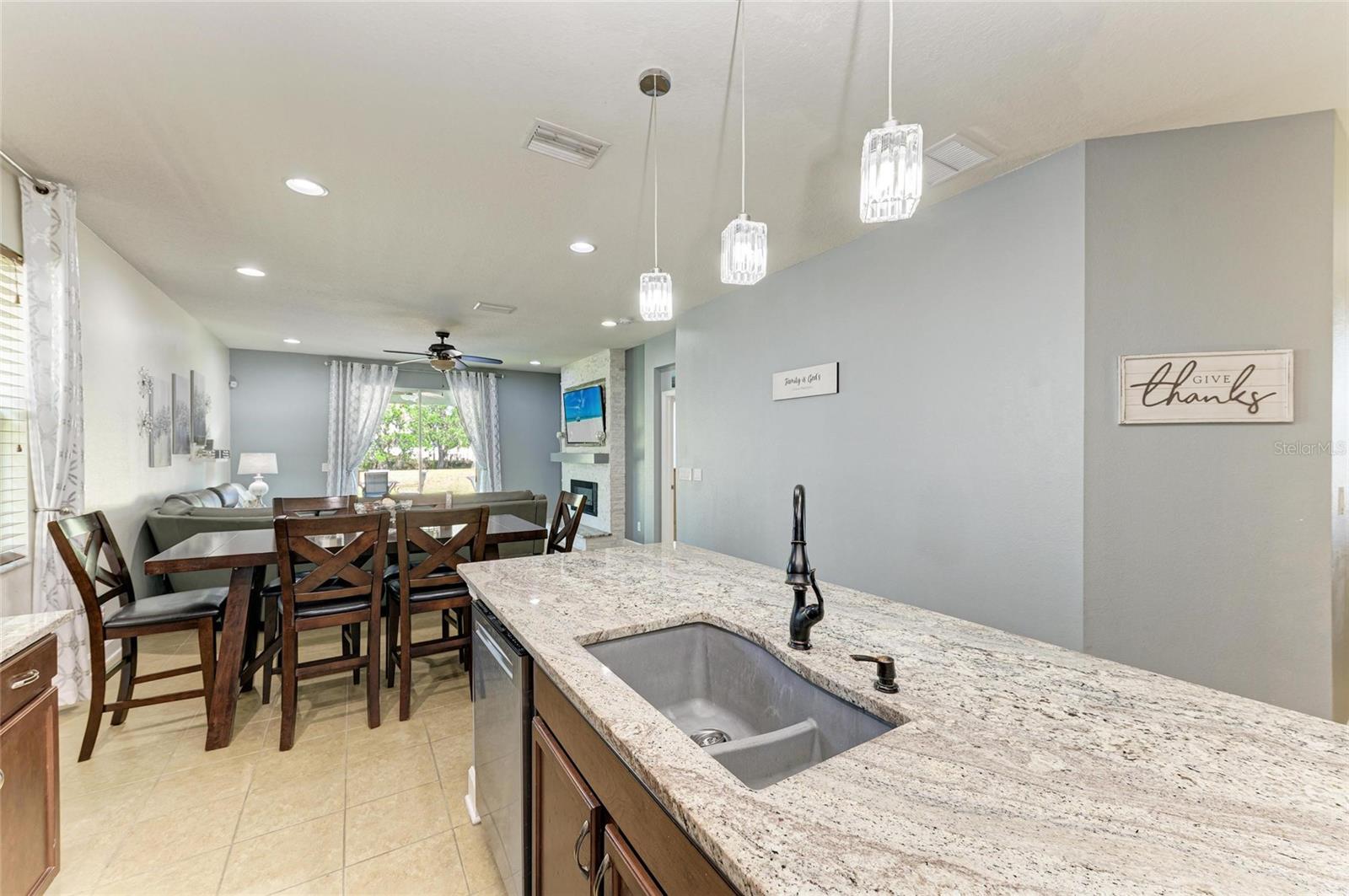 8243 NANDINA DR, SARASOTA, FL, 34240