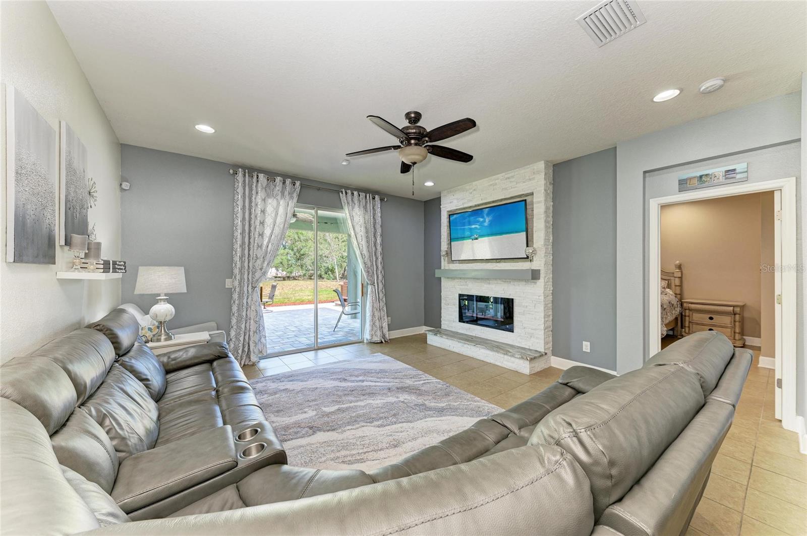 8243 NANDINA DR, SARASOTA, FL, 34240