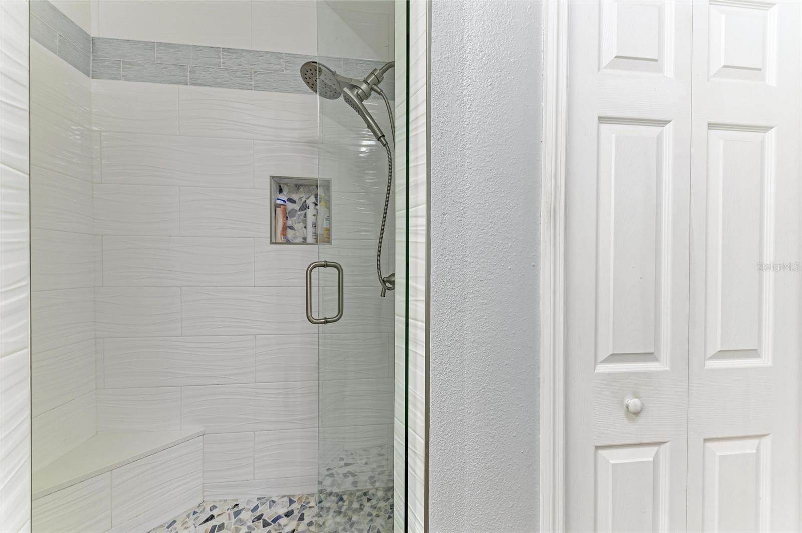 8243 NANDINA DR, SARASOTA, FL, 34240