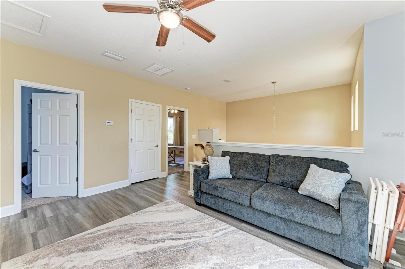 8243 NANDINA DR, SARASOTA, FL, 34240