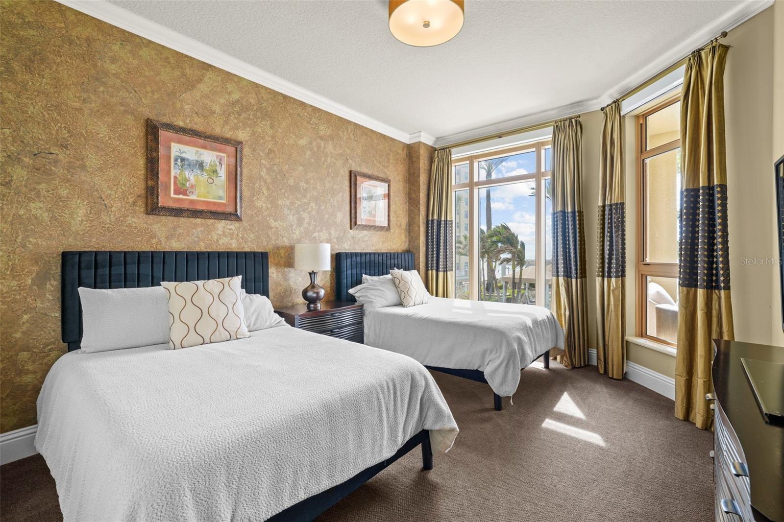 470 MANDALAY AVE #403, CLEARWATER BEACH, FL, 33767