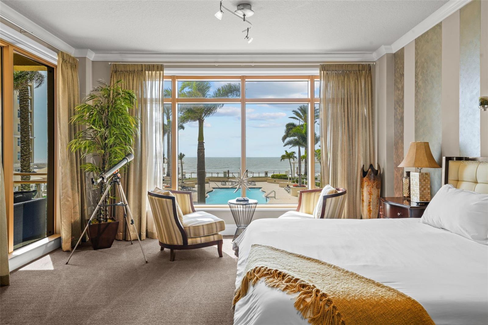 470 MANDALAY AVE #403, CLEARWATER BEACH, FL, 33767