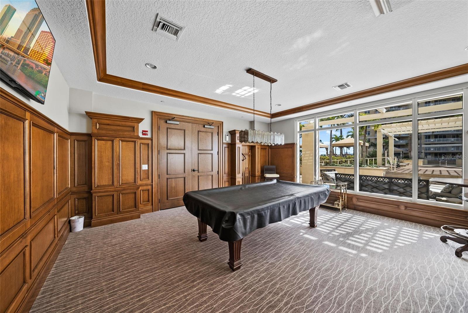 470 MANDALAY AVE #403, CLEARWATER BEACH, FL, 33767