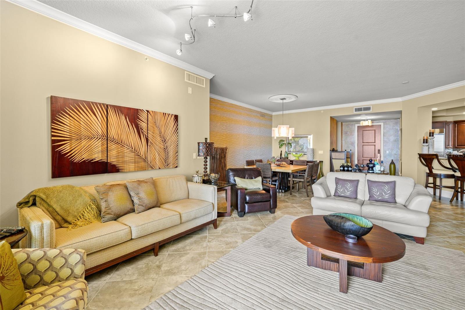 470 MANDALAY AVE #403, CLEARWATER BEACH, FL, 33767