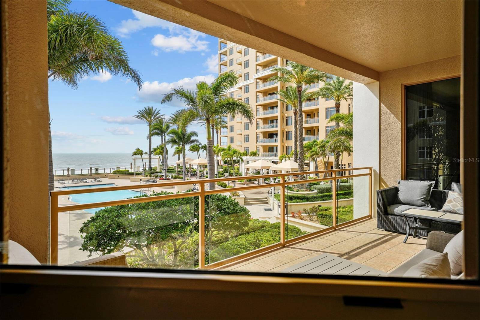 470 MANDALAY AVE #403, CLEARWATER BEACH, FL, 33767