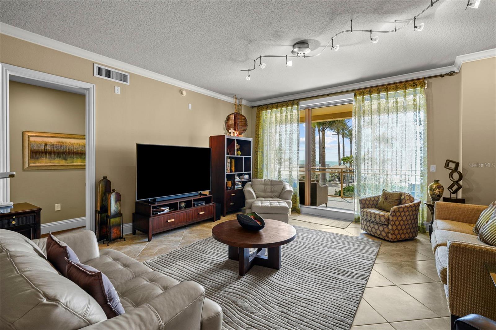 470 MANDALAY AVE #403, CLEARWATER BEACH, FL, 33767