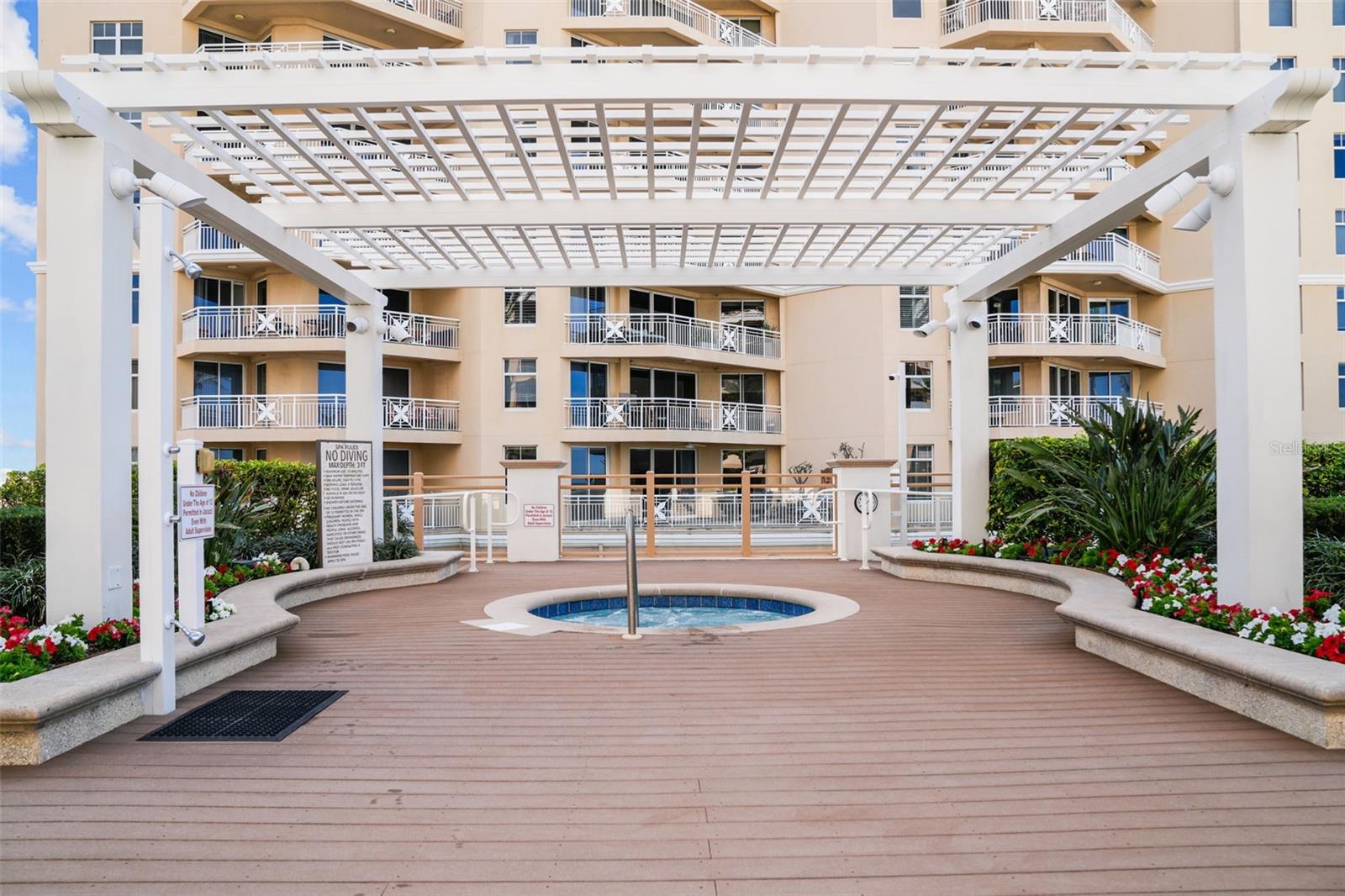 470 MANDALAY AVE #403, CLEARWATER BEACH, FL, 33767
