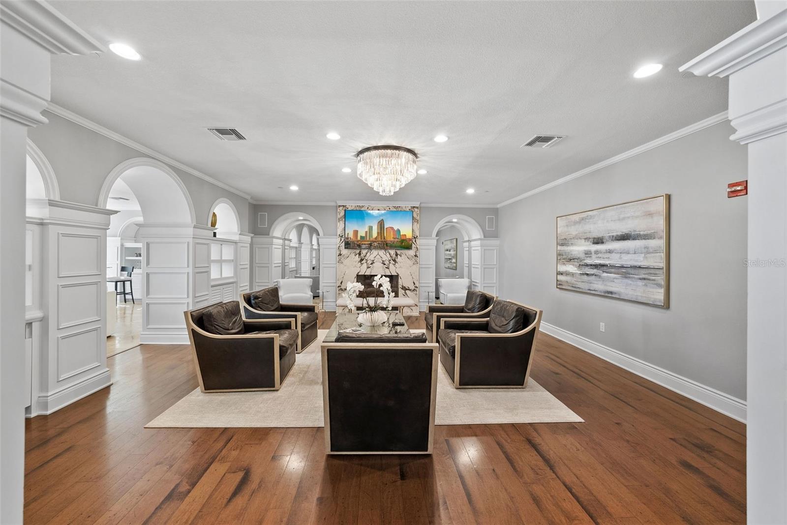 470 MANDALAY AVE #403, CLEARWATER BEACH, FL, 33767