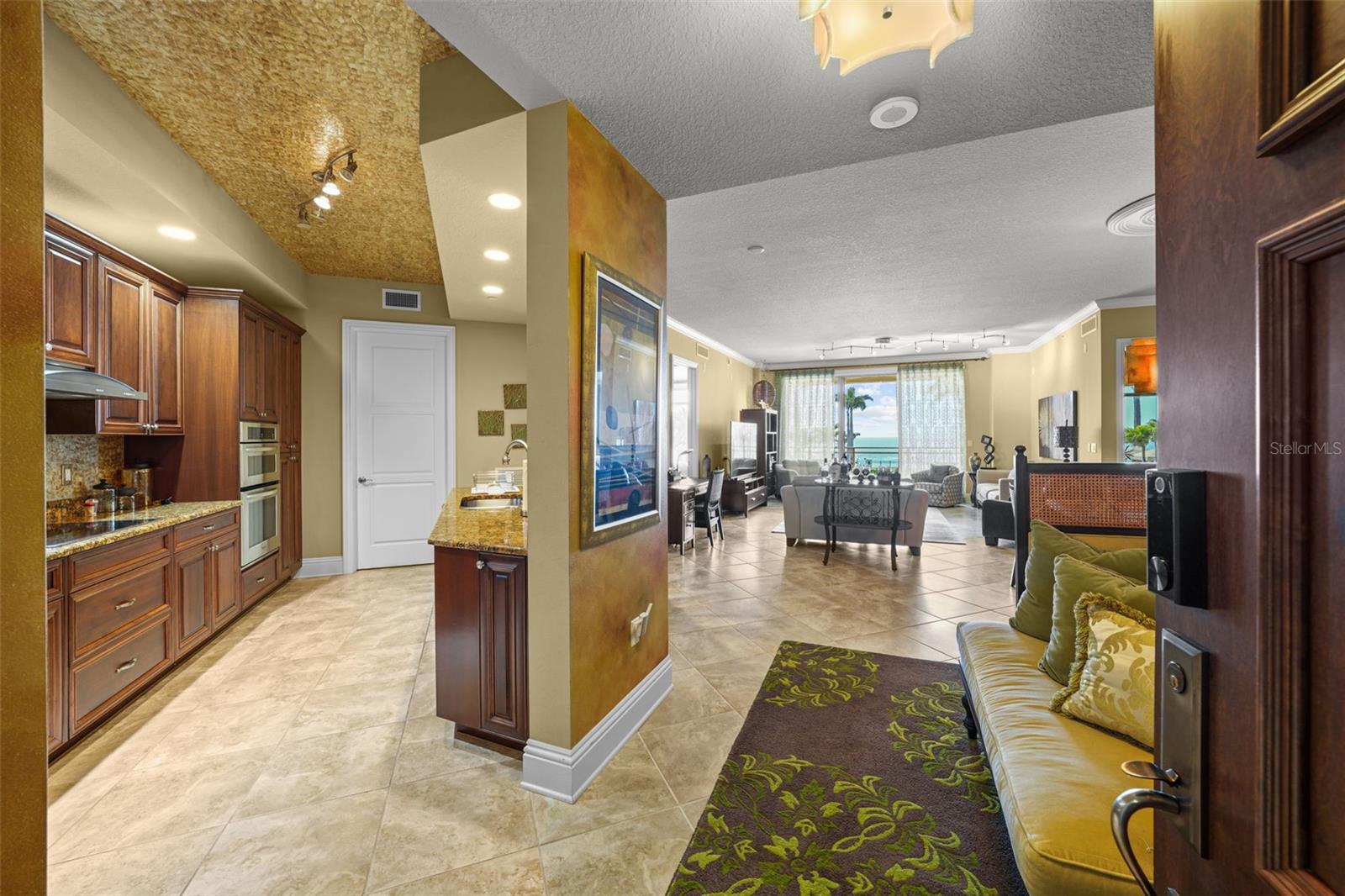 470 MANDALAY AVE #403, CLEARWATER BEACH, FL, 33767