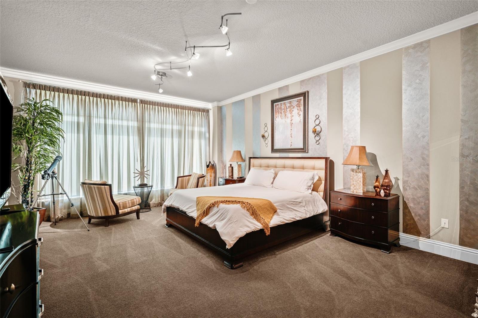 470 MANDALAY AVE #403, CLEARWATER BEACH, FL, 33767