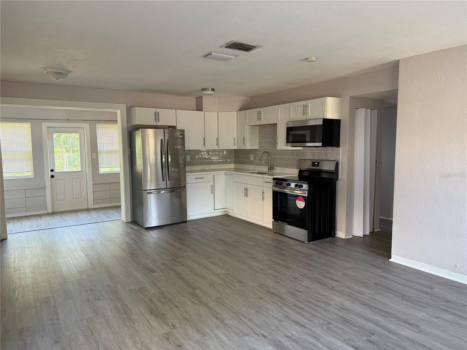 4316 70TH AVE N, PINELLAS PARK, FL, 33781