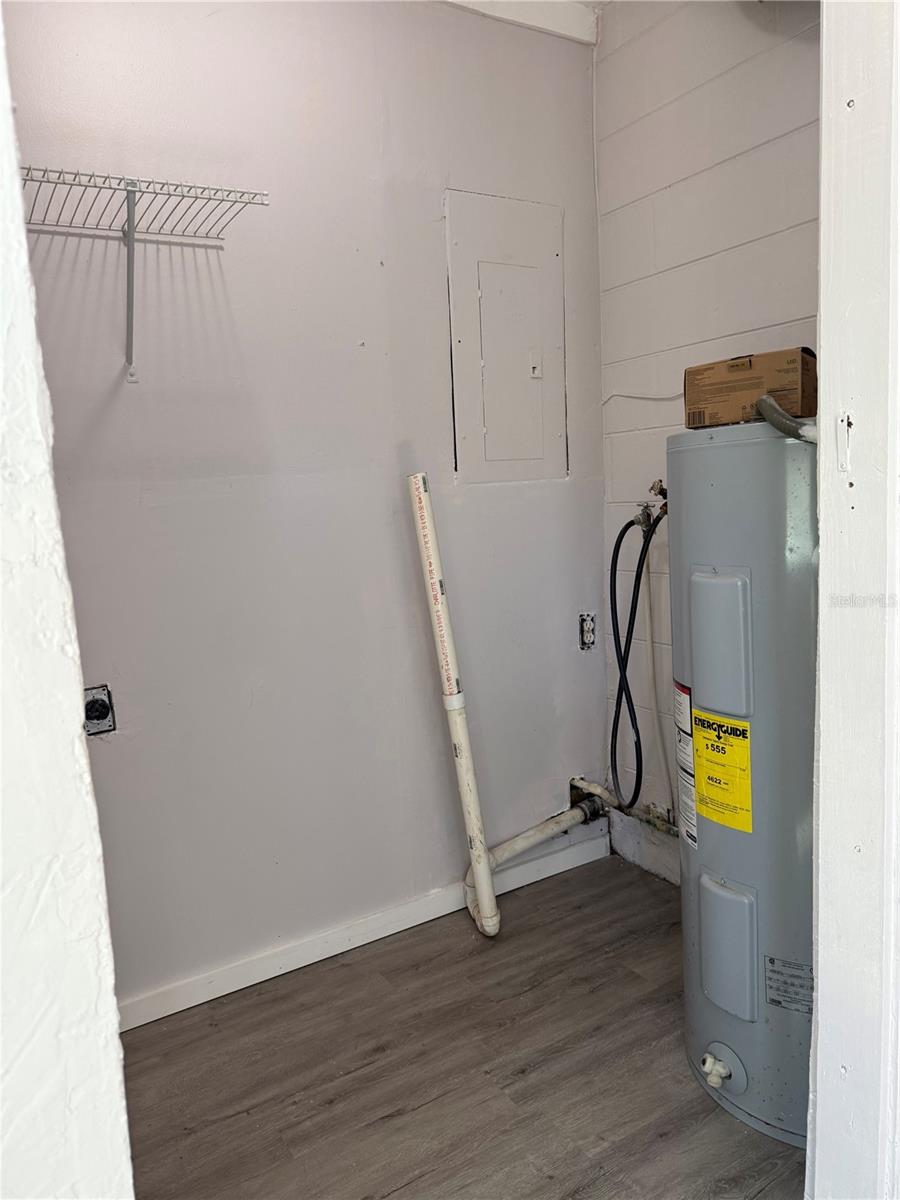 4316 70TH AVE N, PINELLAS PARK, FL, 33781