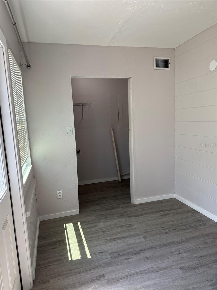 4316 70TH AVE N, PINELLAS PARK, FL, 33781