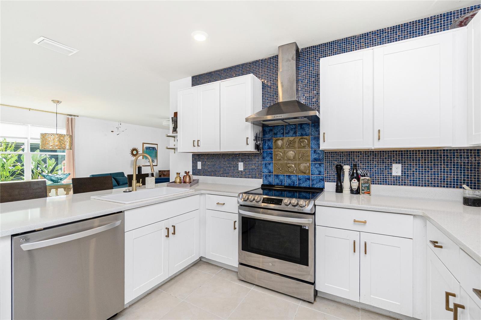 7232 W LENOX CIR, PUNTA GORDA, FL, 33950