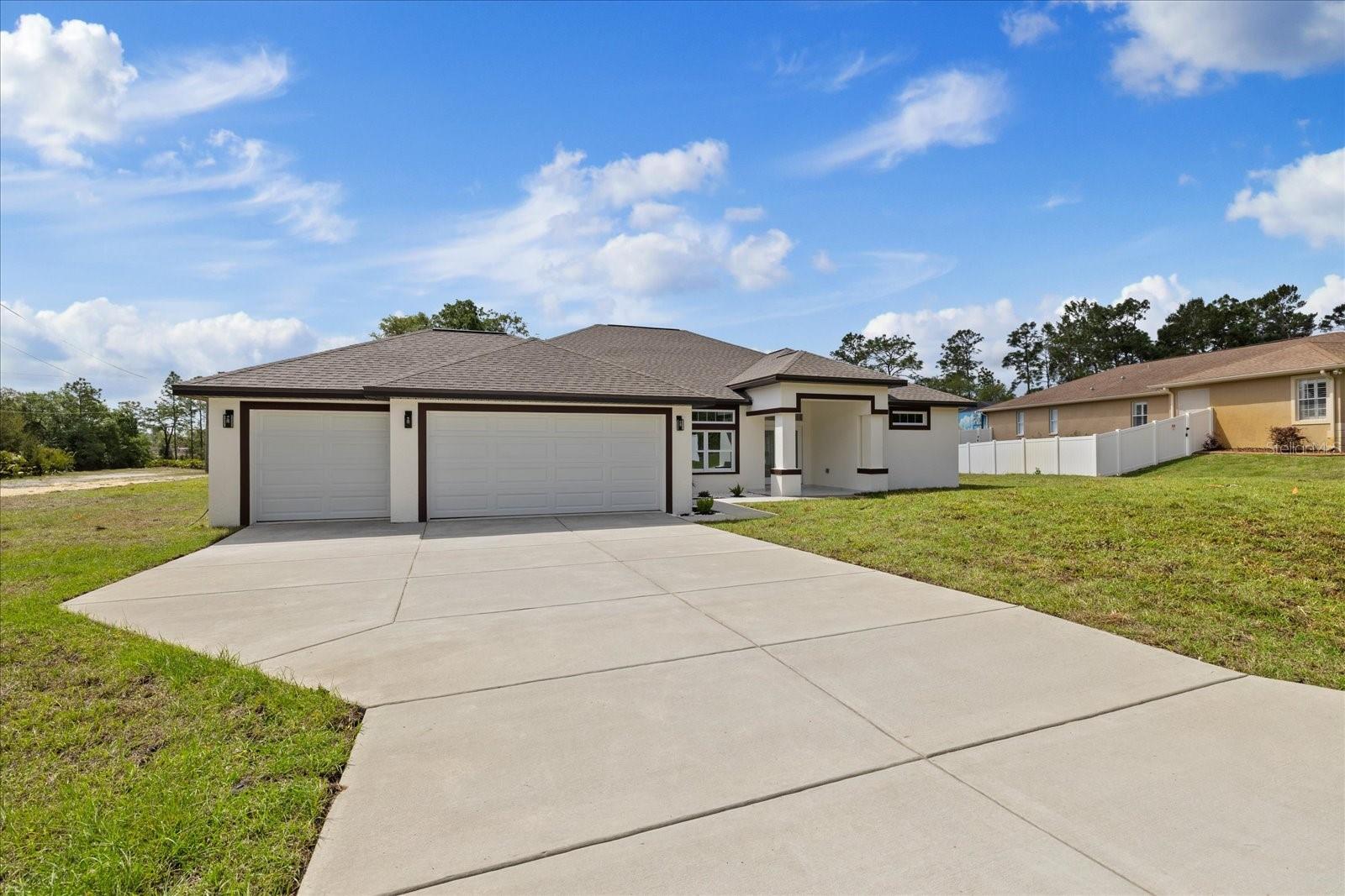 7372 MADRID RD, WEEKI WACHEE, FL, 34613