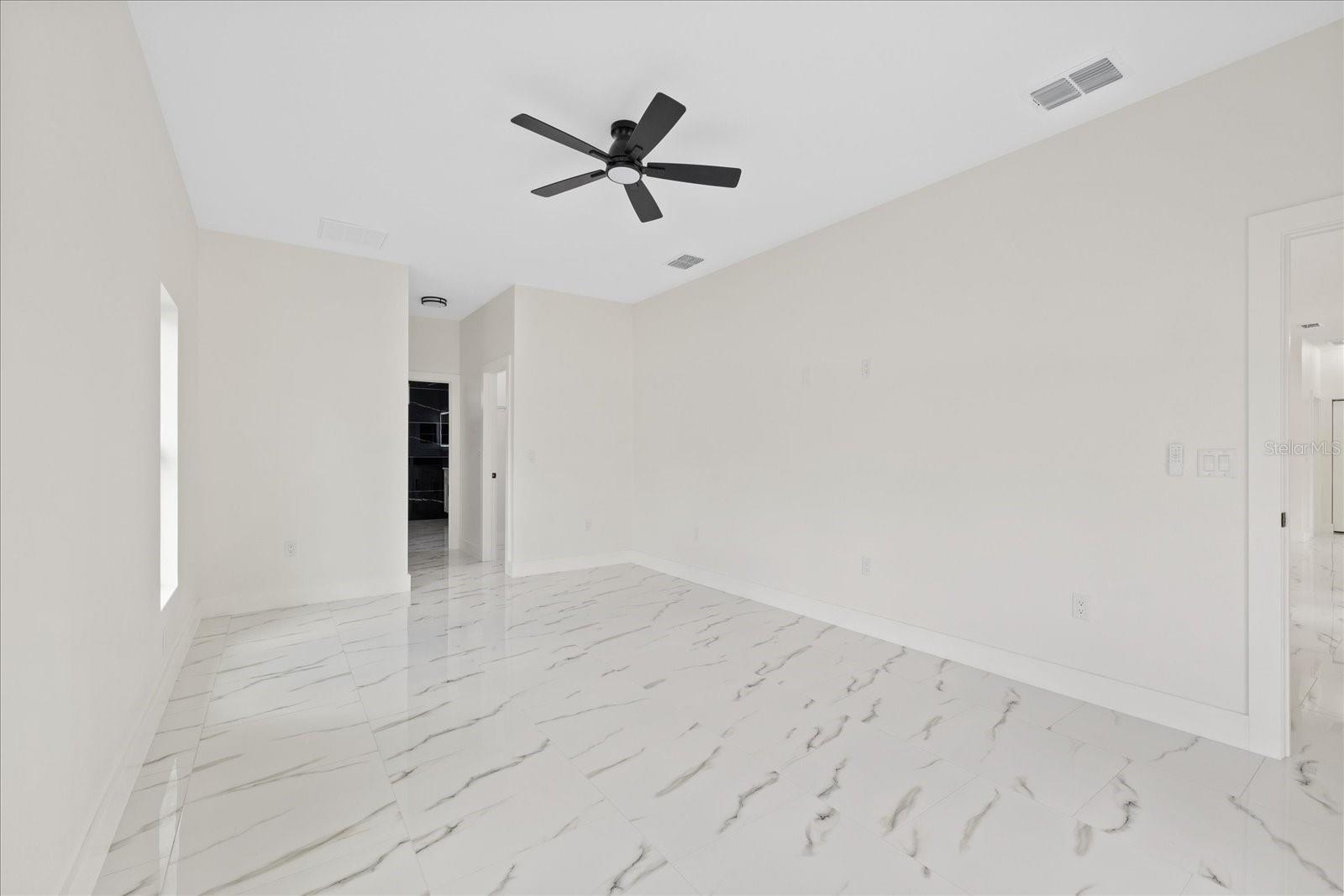 7372 MADRID RD, WEEKI WACHEE, FL, 34613