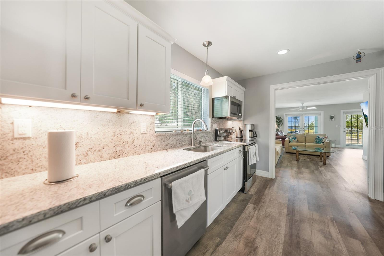 509 W RETTA ESPLANADE, PUNTA GORDA, FL, 33950