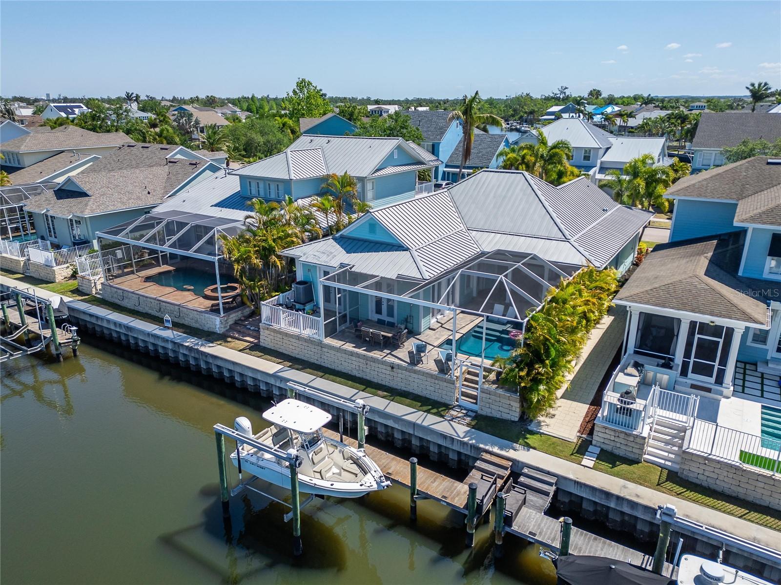 426 ISLEBAY DR, APOLLO BEACH, FL, 33572