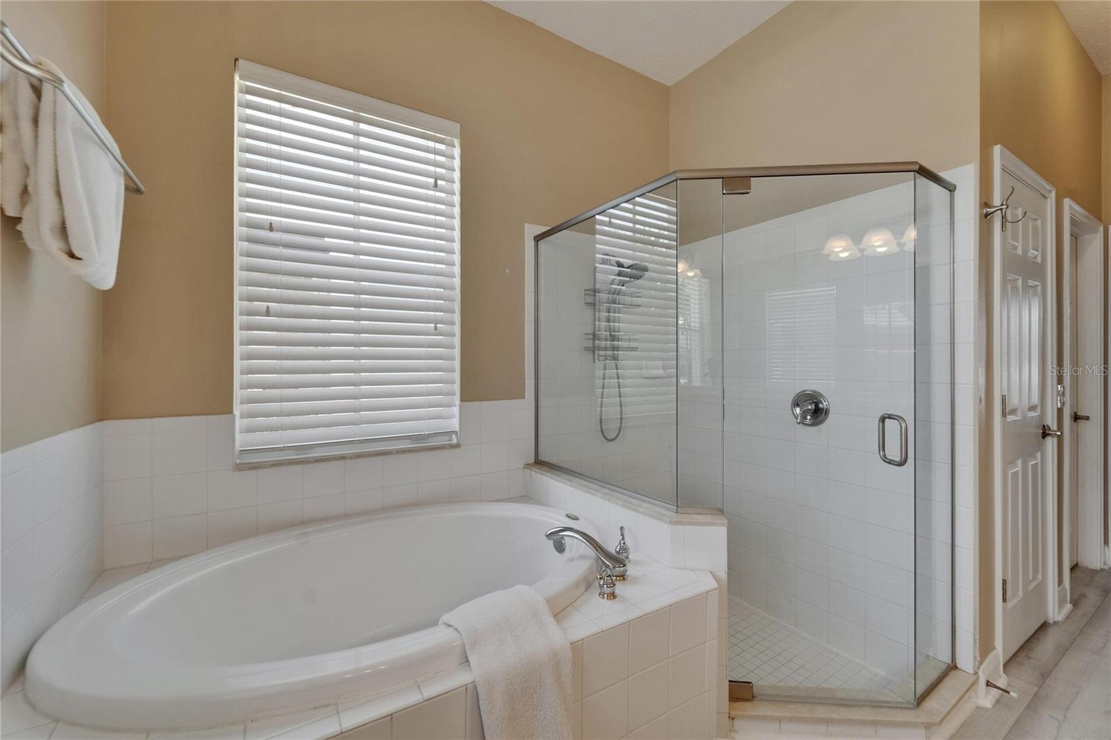 426 ISLEBAY DR, APOLLO BEACH, FL, 33572