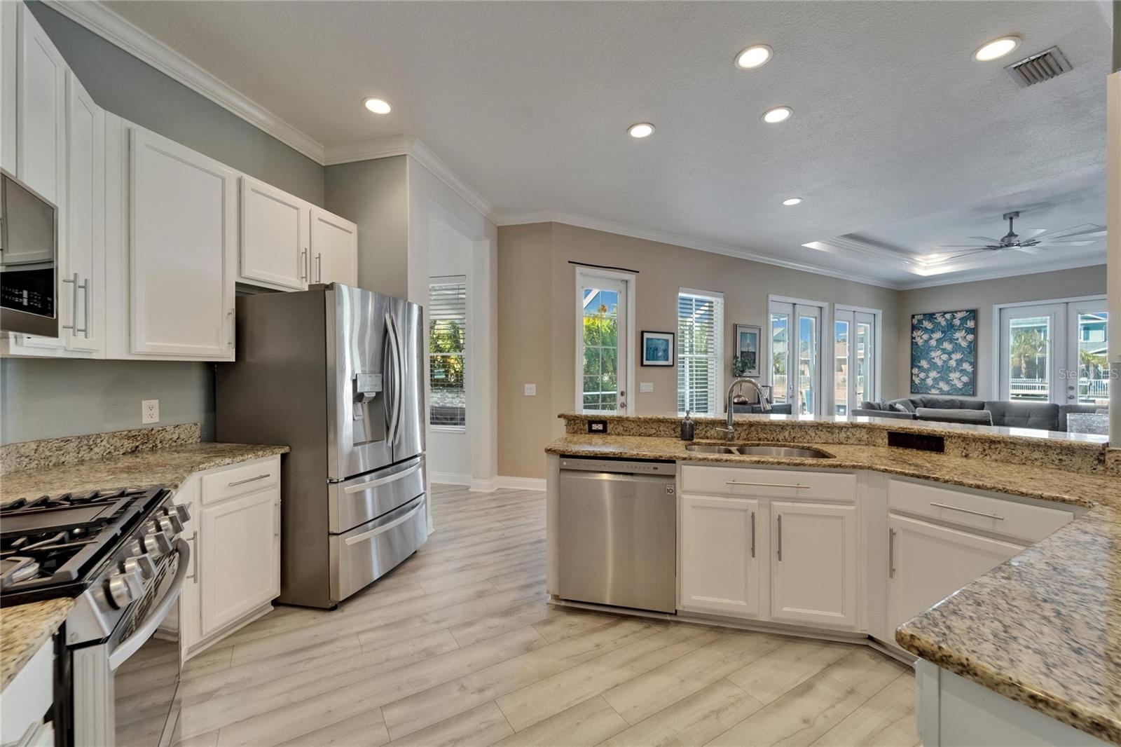 426 ISLEBAY DR, APOLLO BEACH, FL, 33572