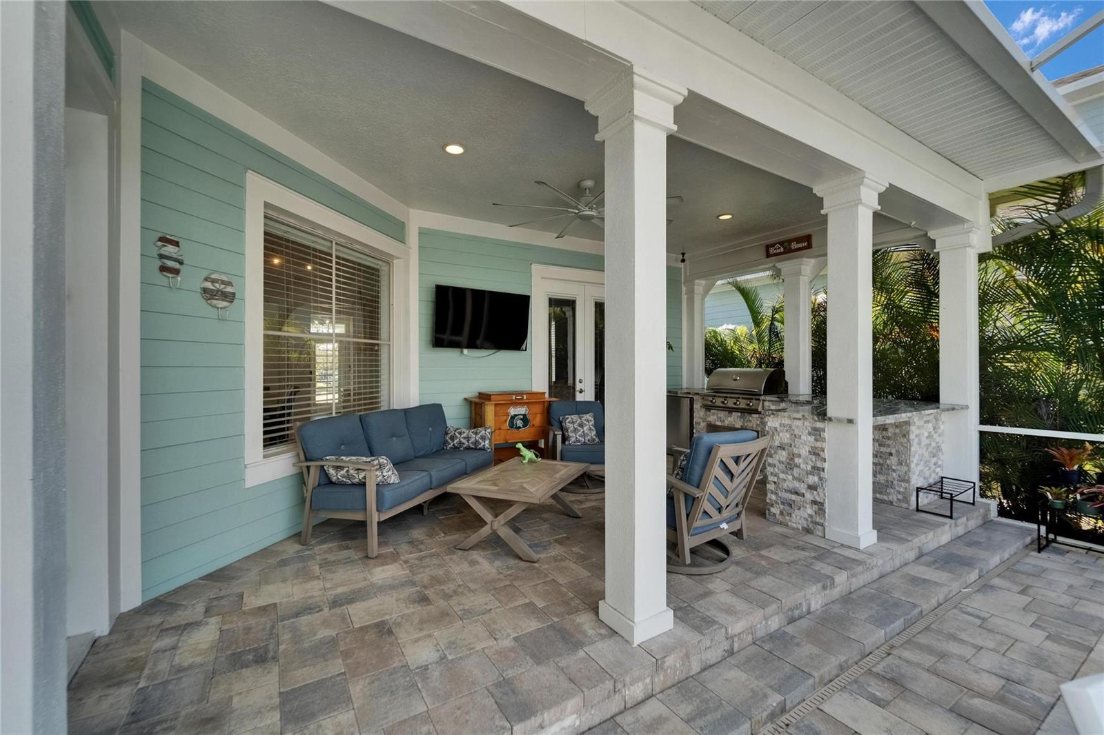 426 ISLEBAY DR, APOLLO BEACH, FL, 33572