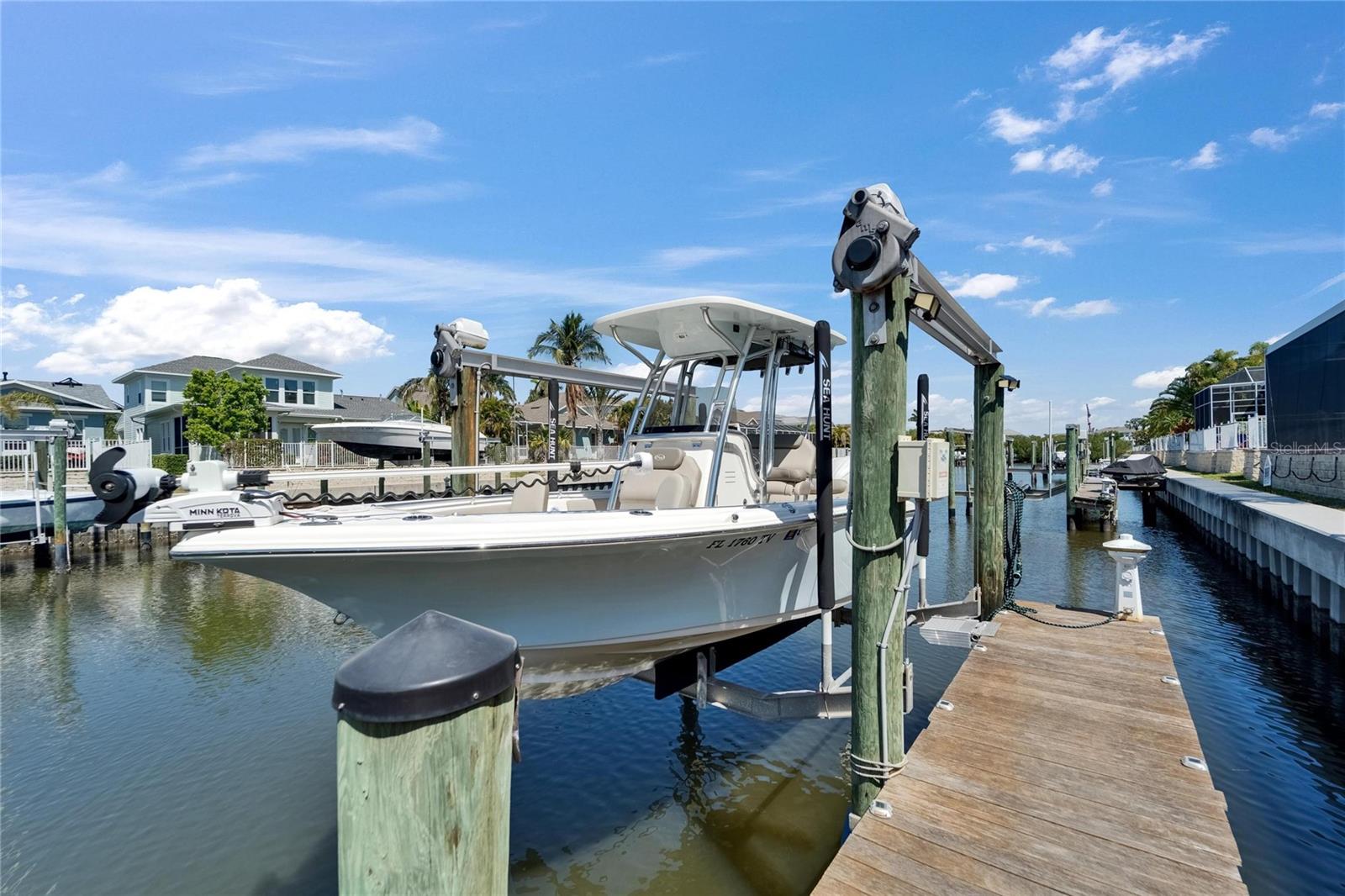 426 ISLEBAY DR, APOLLO BEACH, FL, 33572