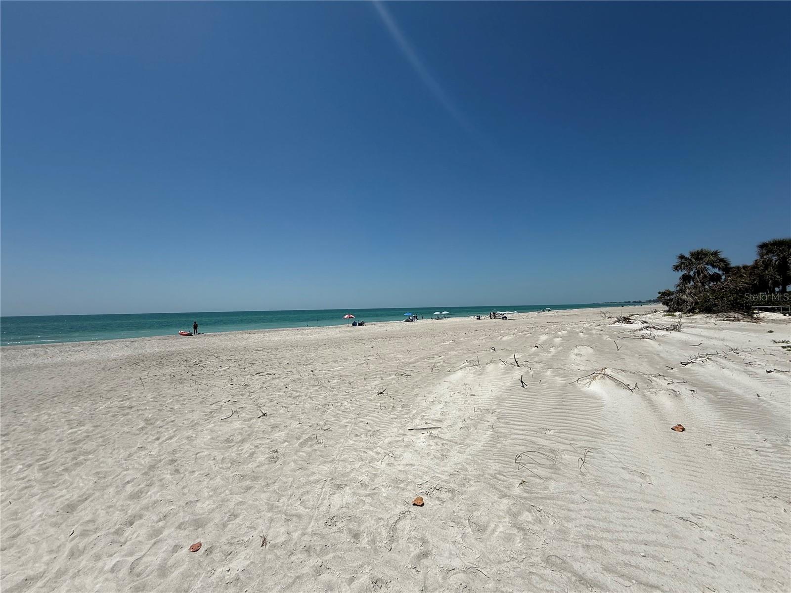73 TWIN SHORES BLVD, LONGBOAT KEY, FL, 34228