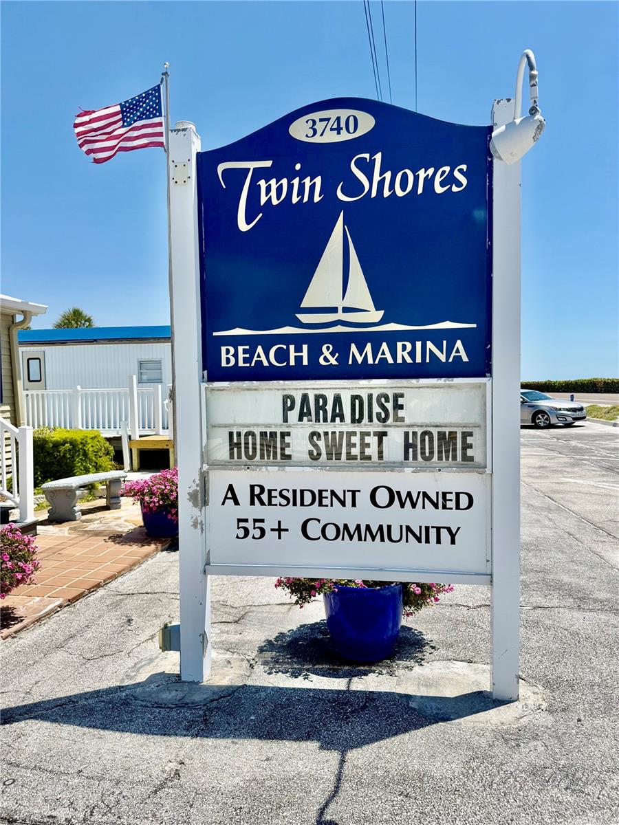 73 TWIN SHORES BLVD, LONGBOAT KEY, FL, 34228