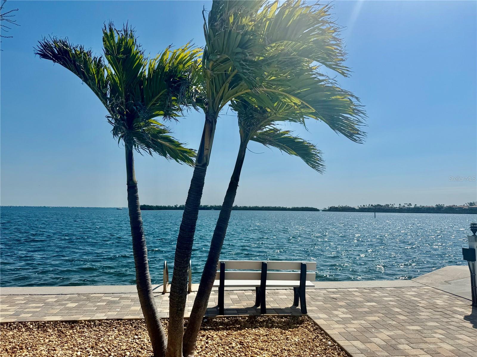 73 TWIN SHORES BLVD, LONGBOAT KEY, FL, 34228