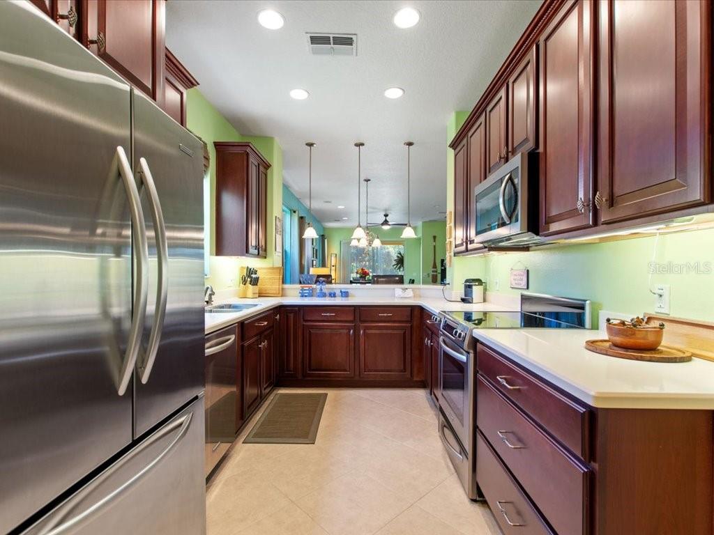 2724 PALM TREE DR, POINCIANA, FL, 34759