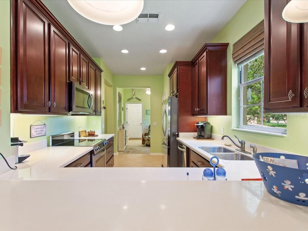 2724 PALM TREE DR, POINCIANA, FL, 34759