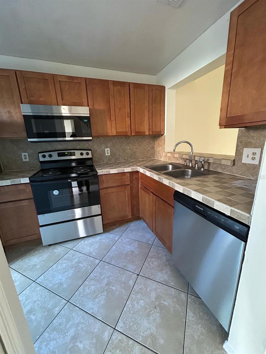 KISSIMMEE, FL, 34743