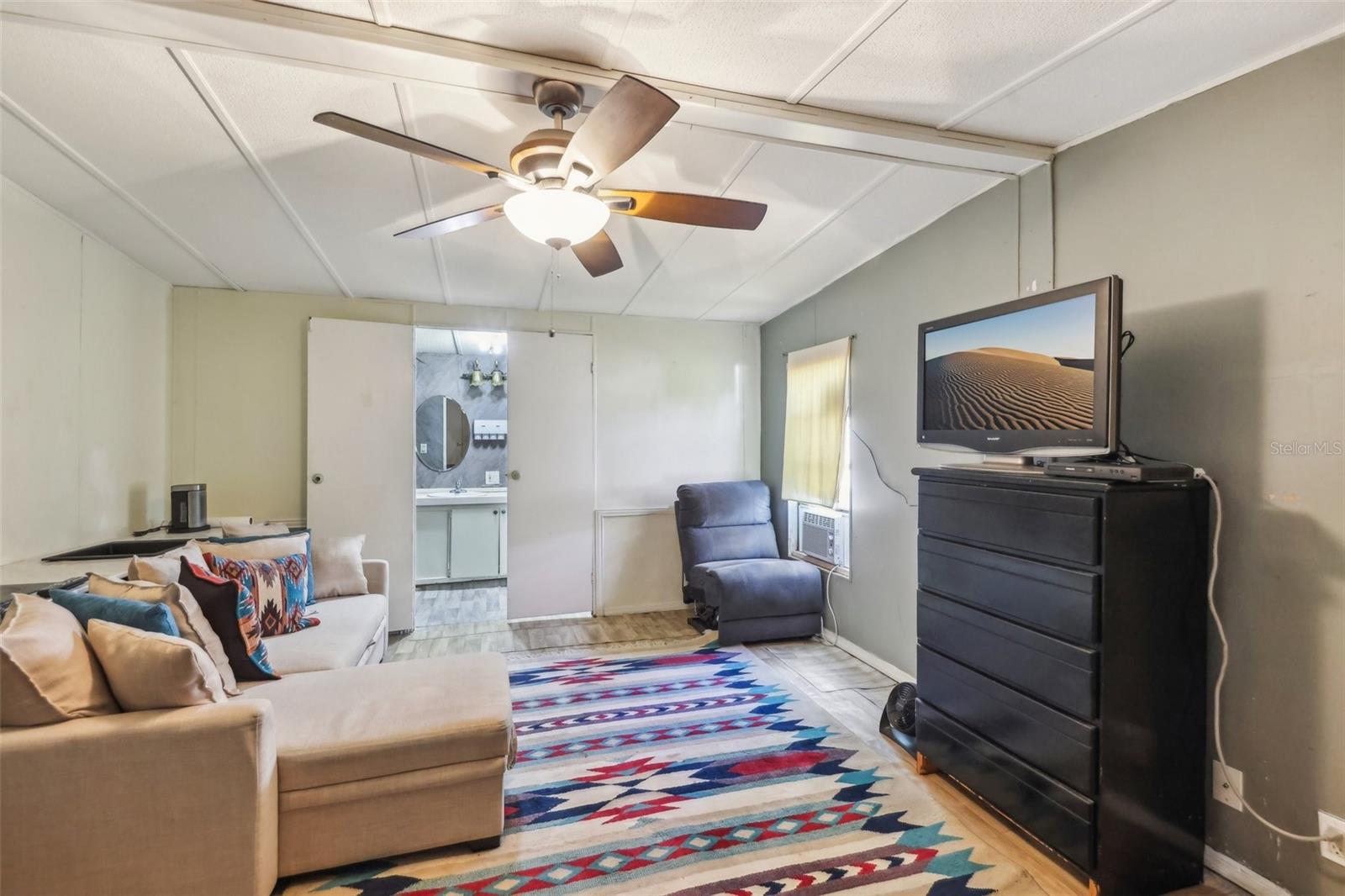 1981 N COUNTY ROAD 426, OVIEDO, FL, 32765