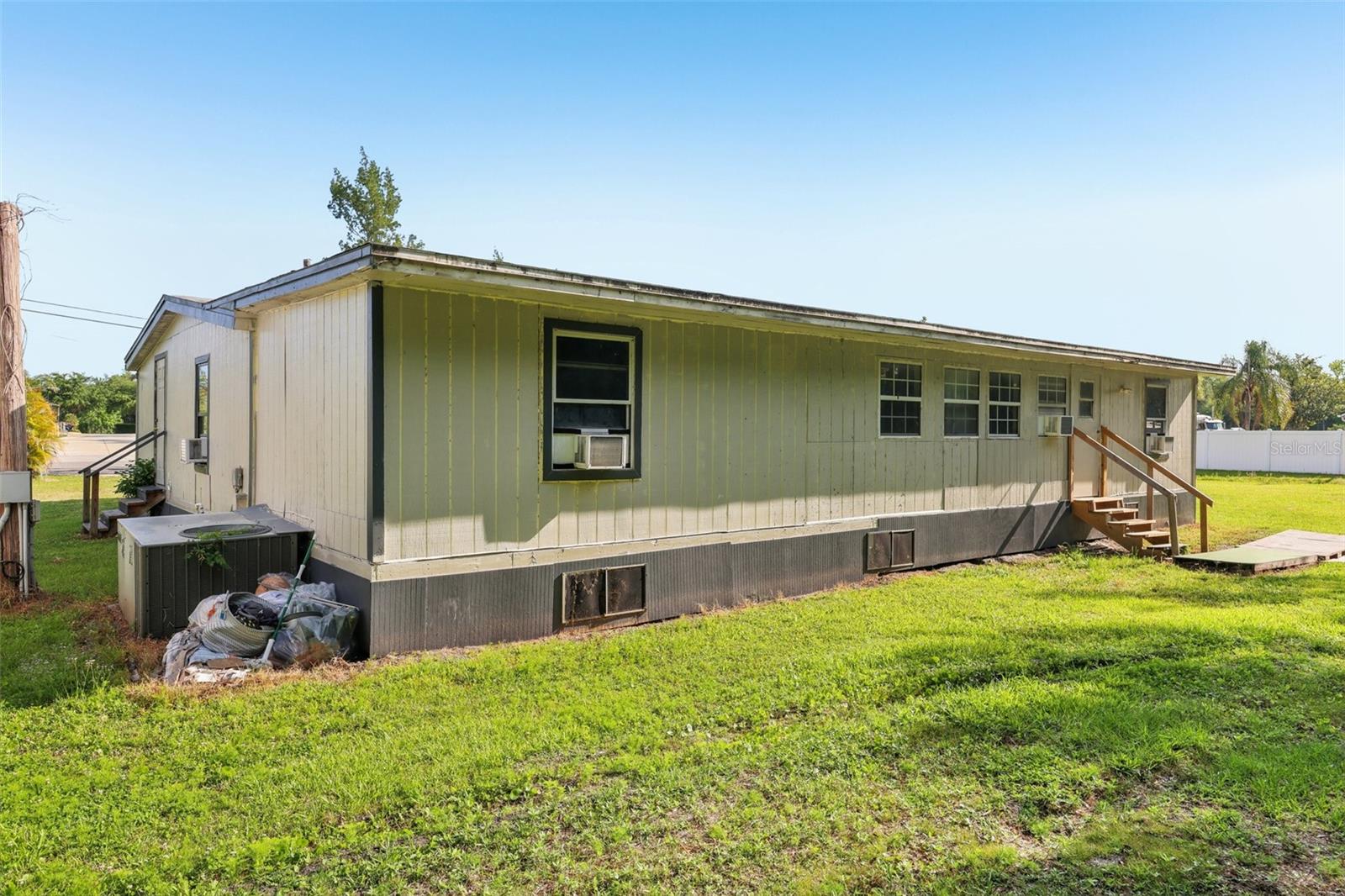 1981 N COUNTY ROAD 426, OVIEDO, FL, 32765