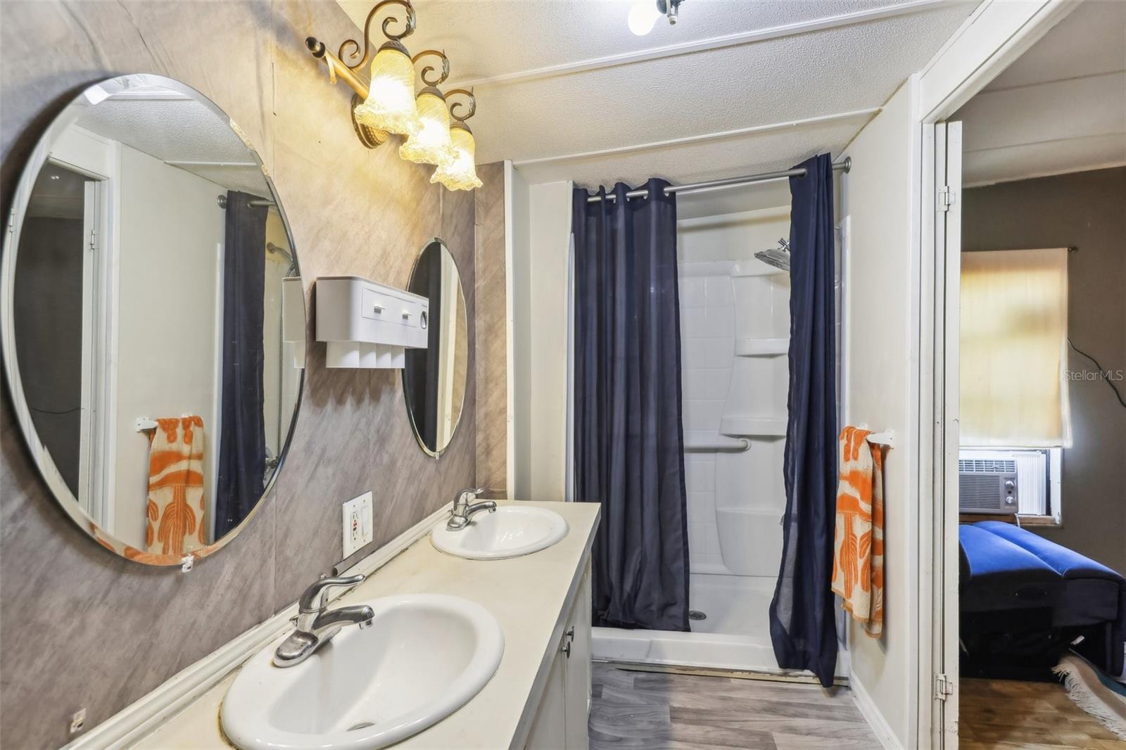 1981 N COUNTY ROAD 426, OVIEDO, FL, 32765