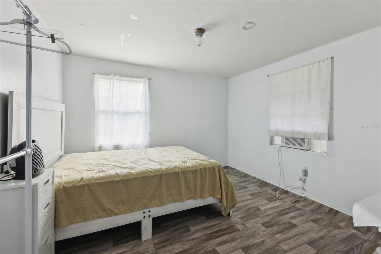 1981 N COUNTY ROAD 426, OVIEDO, FL, 32765