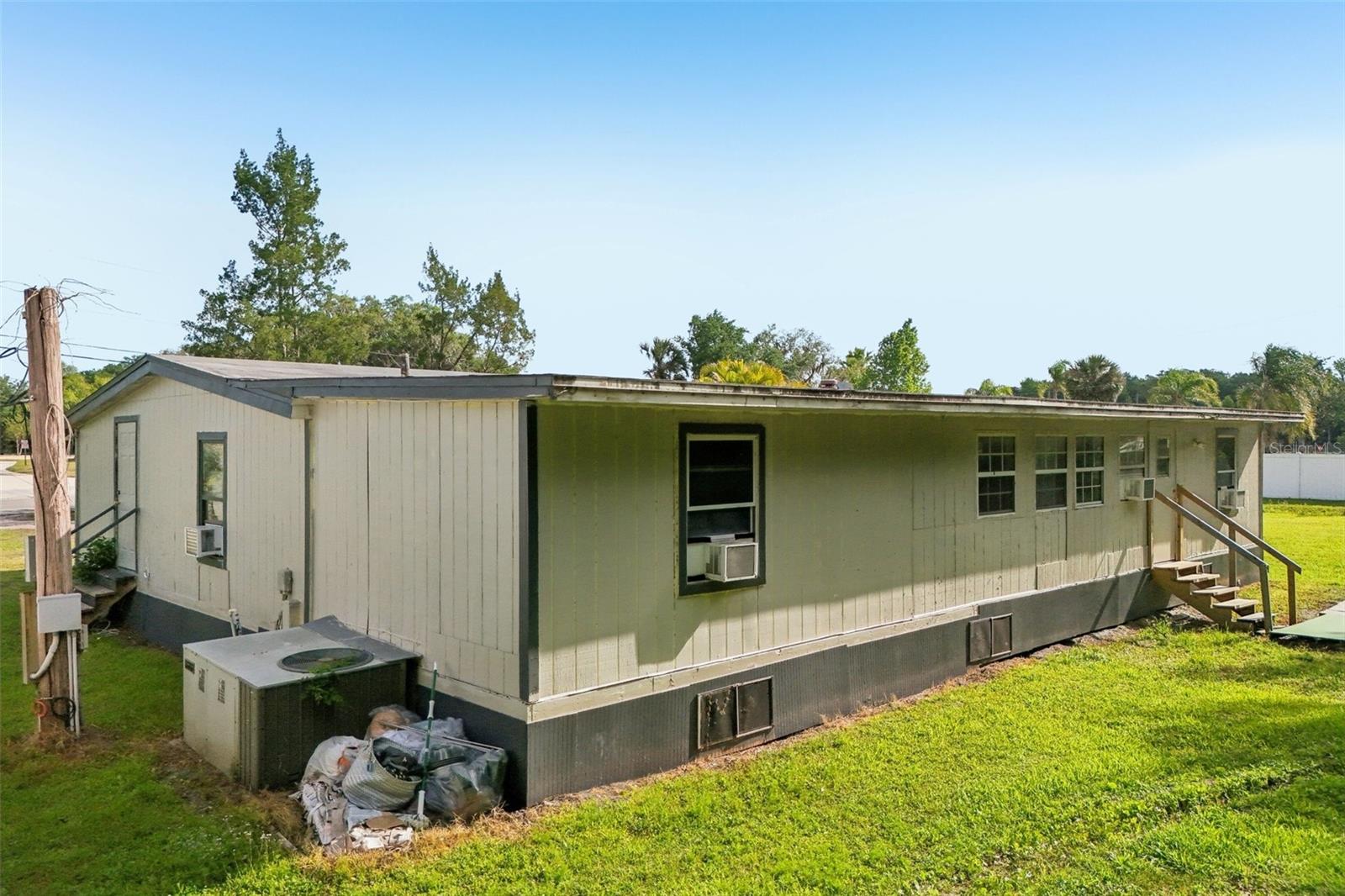 1981 N COUNTY ROAD 426, OVIEDO, FL, 32765