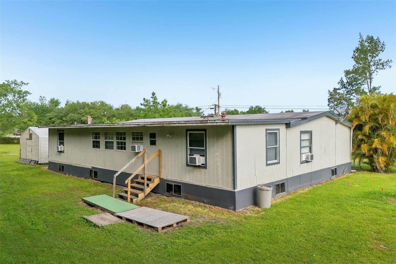 1981 N COUNTY ROAD 426, OVIEDO, FL, 32765