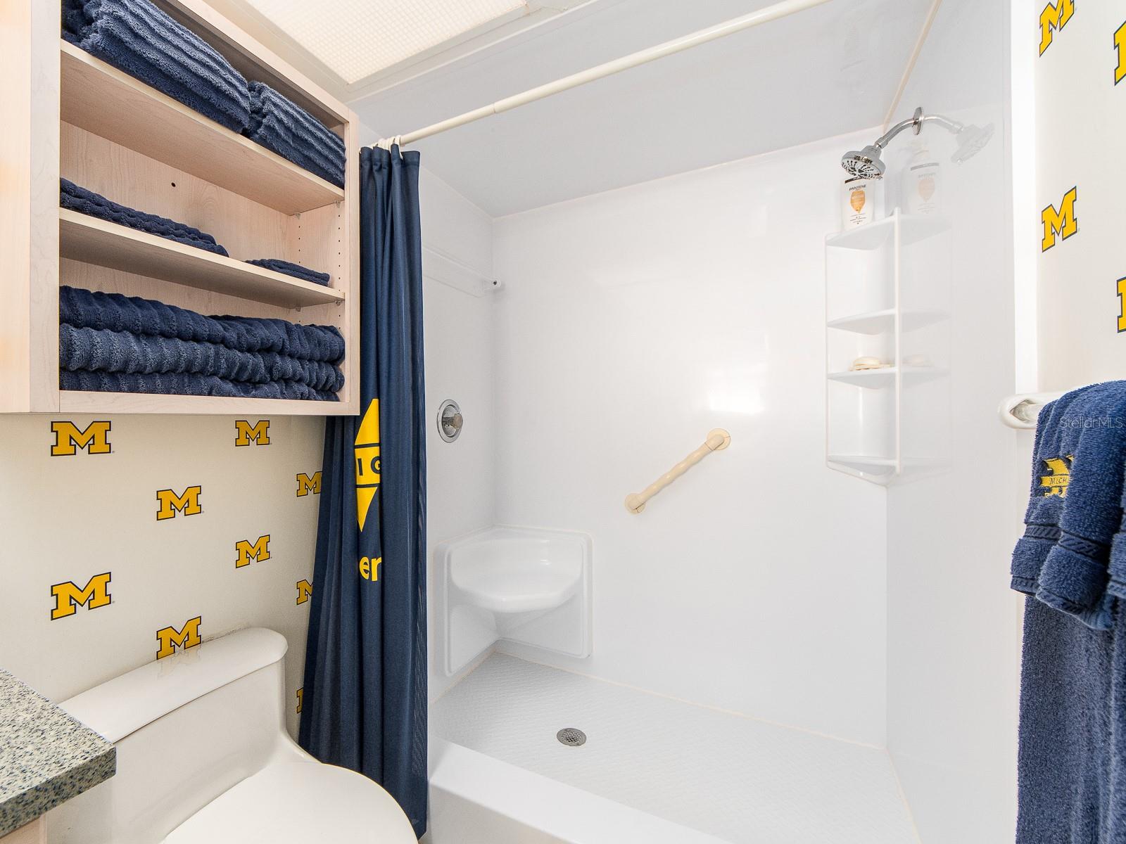 14269 YACHT CLUB BLVD, SEMINOLE, FL, 33776