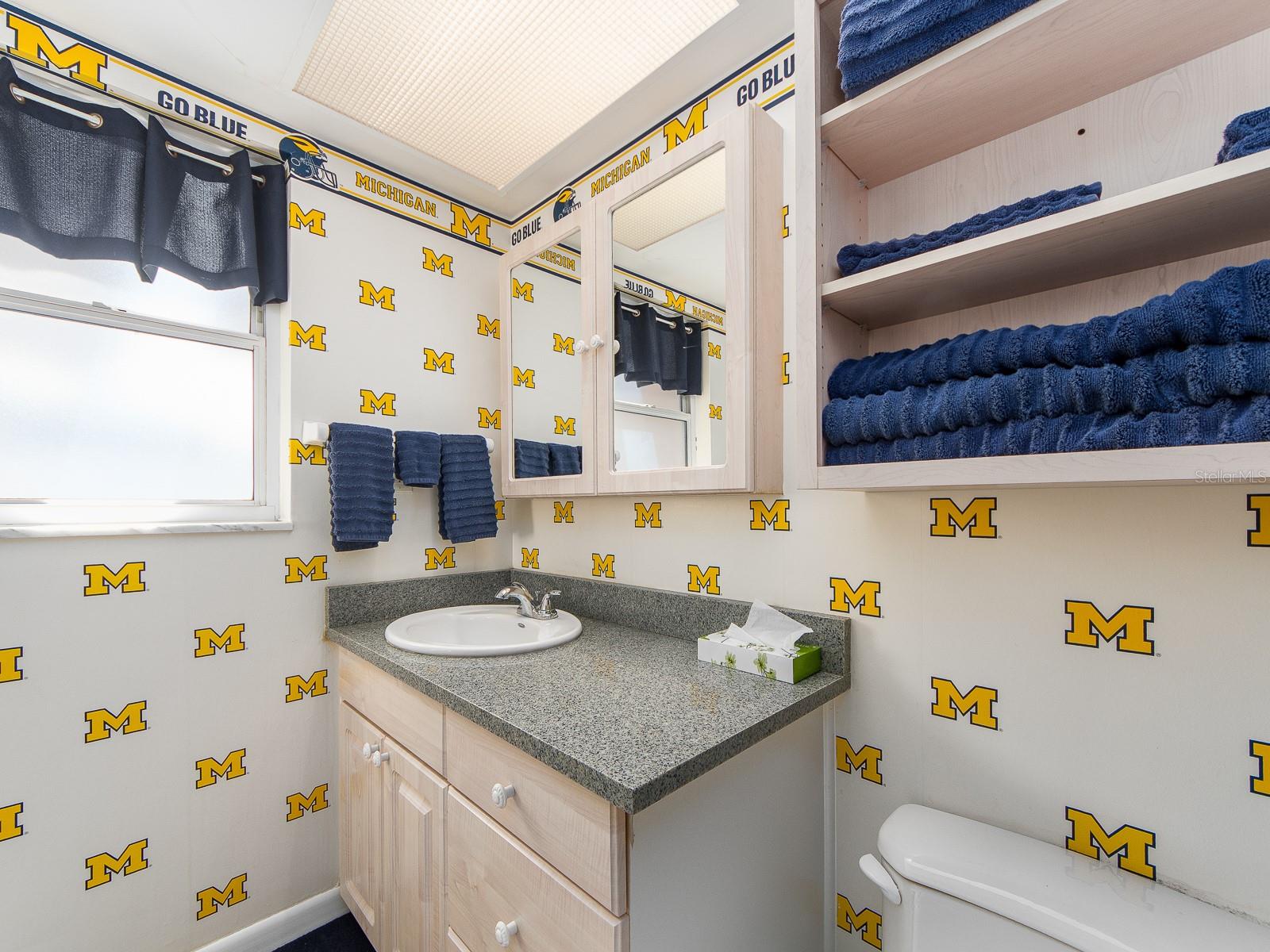 14269 YACHT CLUB BLVD, SEMINOLE, FL, 33776