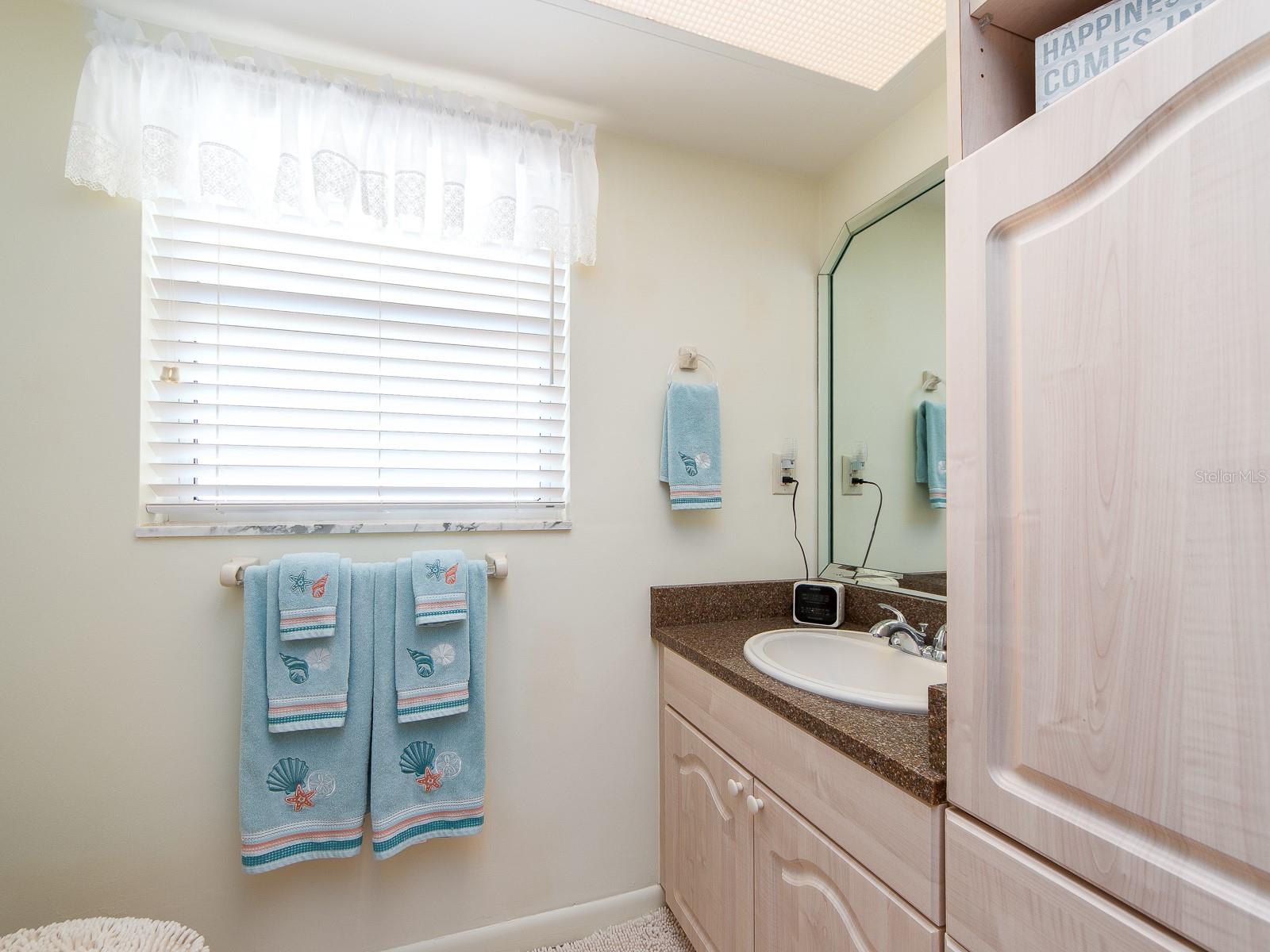 14269 YACHT CLUB BLVD, SEMINOLE, FL, 33776