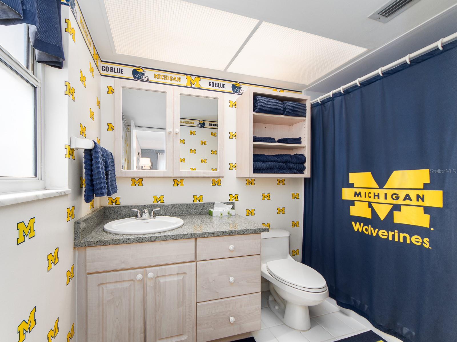 14269 YACHT CLUB BLVD, SEMINOLE, FL, 33776