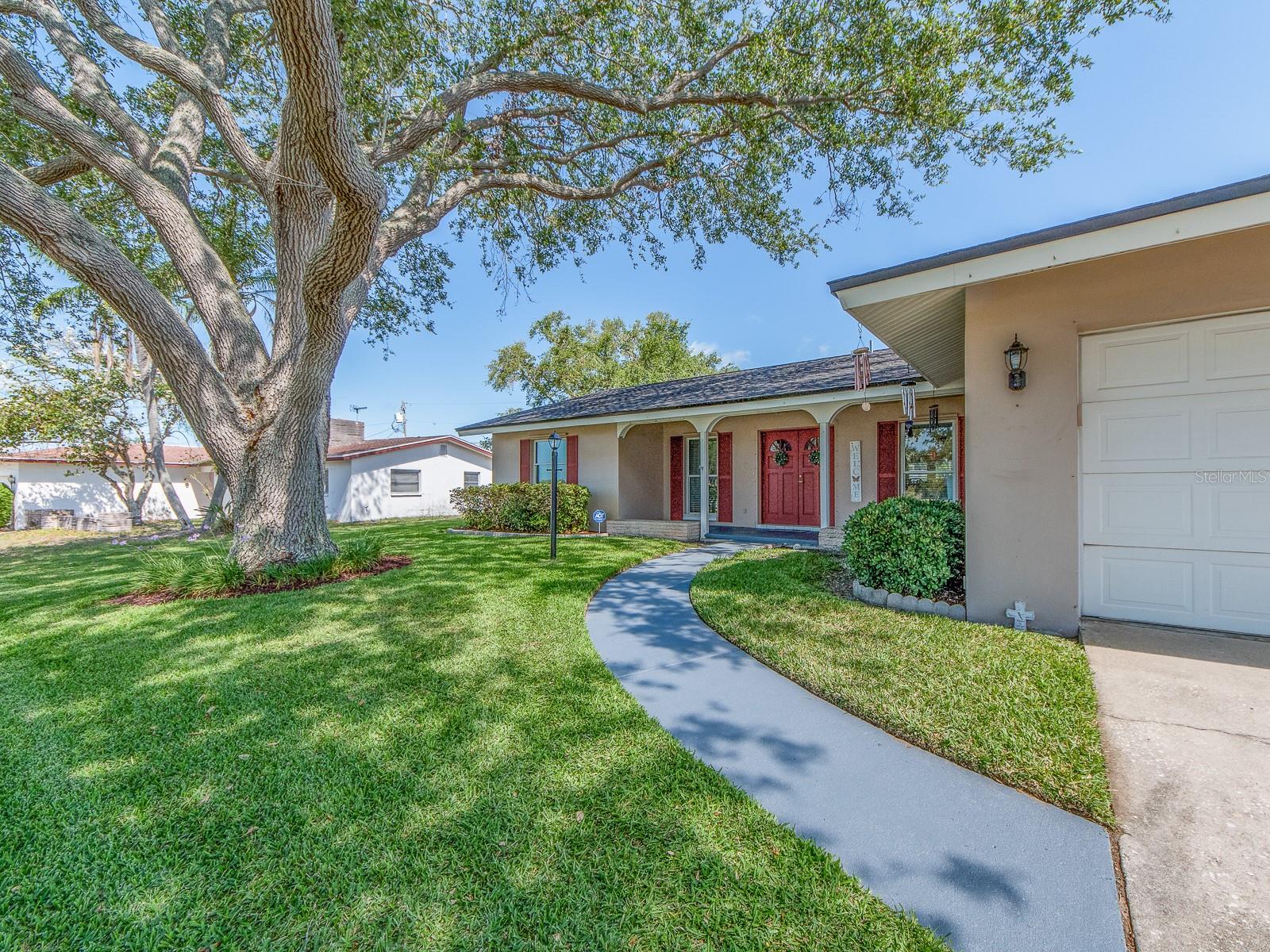 14269 YACHT CLUB BLVD, SEMINOLE, FL, 33776