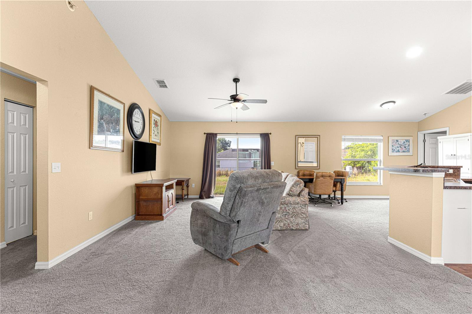 8 HEMLOCK RADL, OCALA, FL, 34472