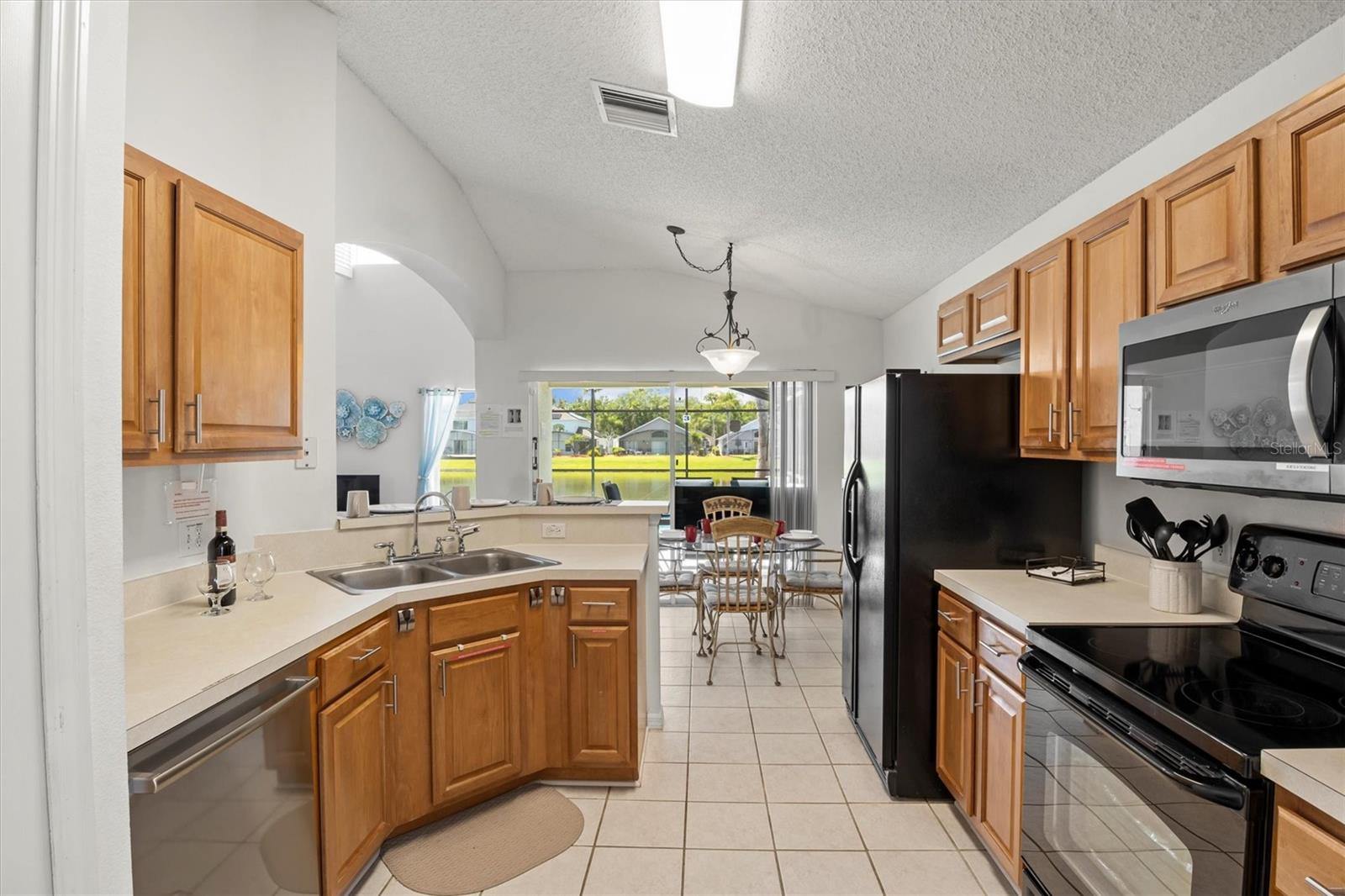 936 LAKE BERKLEY DR, KISSIMMEE, FL, 34746