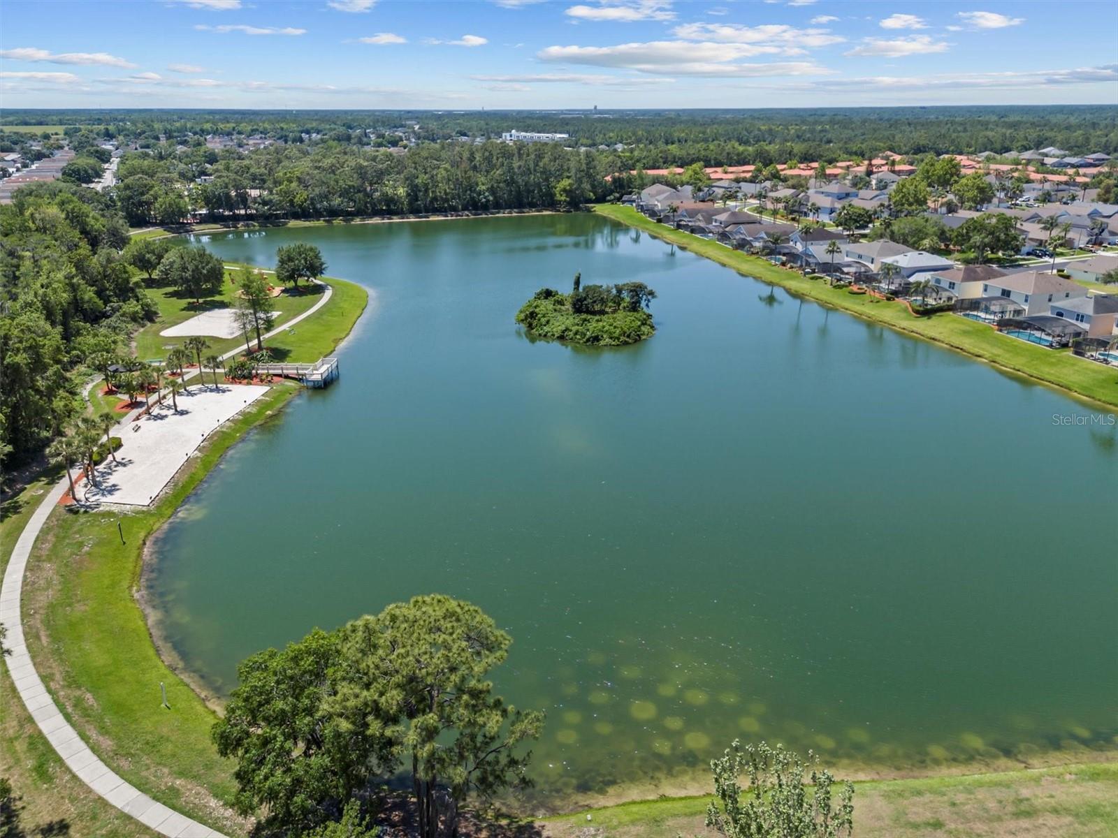 936 LAKE BERKLEY DR, KISSIMMEE, FL, 34746