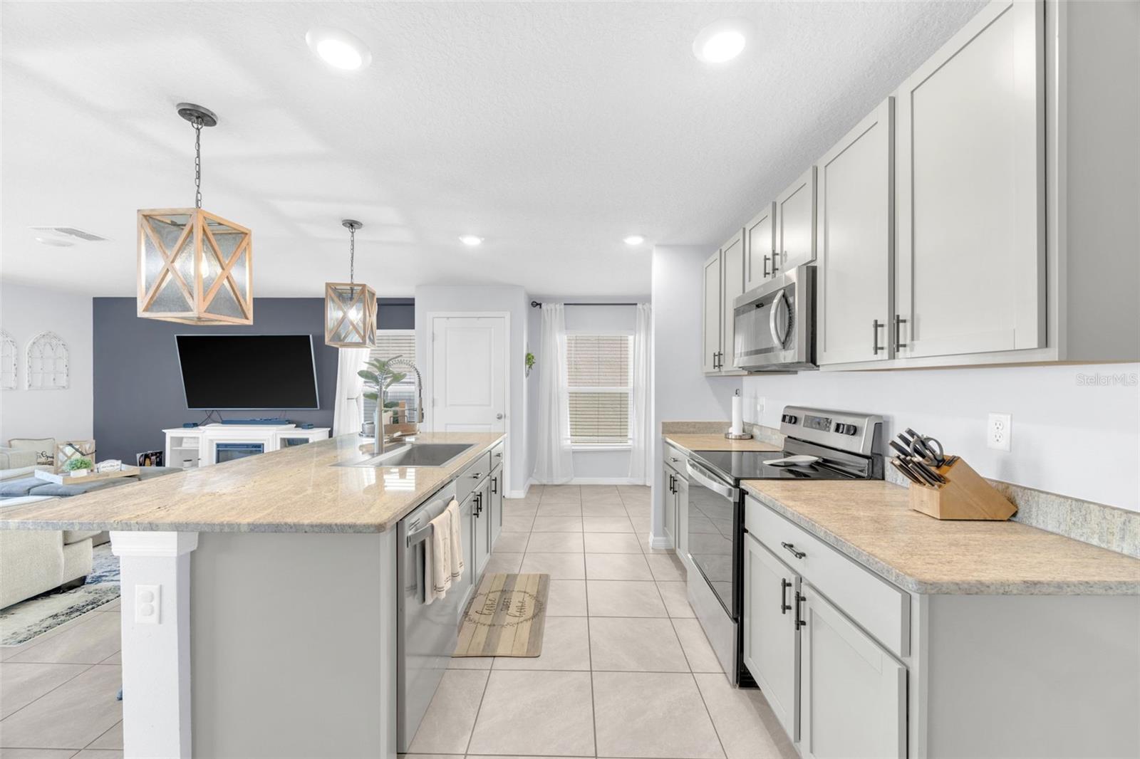 636 SUNLIT CORAL ST, RUSKIN, FL, 33570