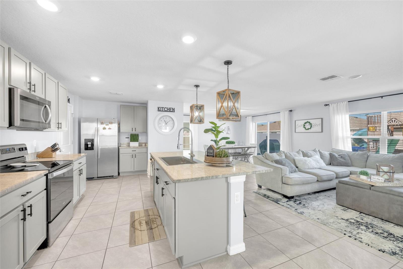 636 SUNLIT CORAL ST, RUSKIN, FL, 33570