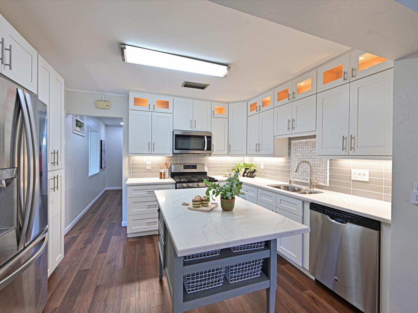 2538 FLOYD ST, SARASOTA, FL, 34239